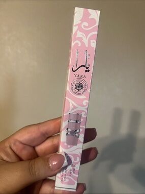 💕Yara Pink Floral Perfume